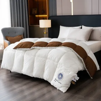 Ultra-Fine Feather Fiber Quilt for Winter Icelandic Black Gold Thickened Boiling Polyester Filling Home Gift Quilt