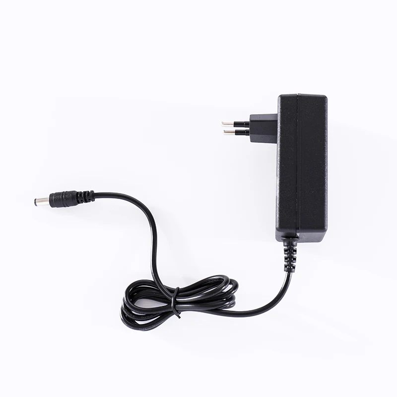 Adaptateur Secteur Universel 12V 2A Avec 8 Embouts - Alimentation 24W Max Pour Bandes LED, Routeurs, écrans, Etc.