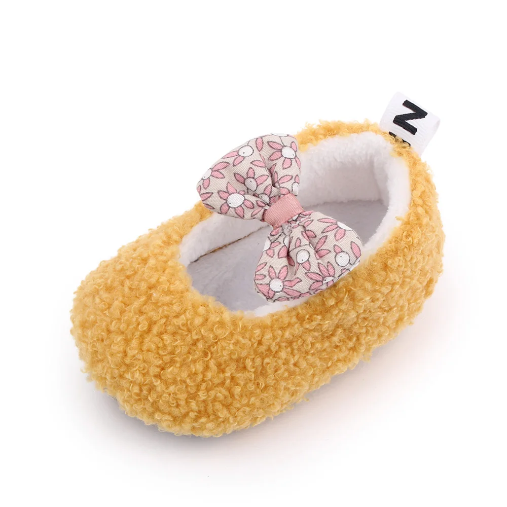 Autumn and Winter 0-1 Year Old Baby Solid Color Fluffy Cute Bow Warm Soft Soled Cotton Shoes details