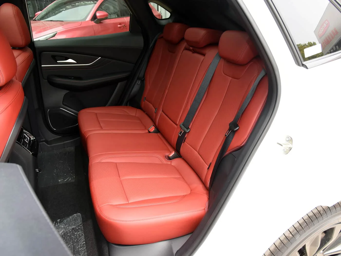 Dongfeng Forthing T5 Evo Gas Vehicle 1.5t Dct Diamond Compact Suv5 Door With 5 Seats Petrol Gasoline