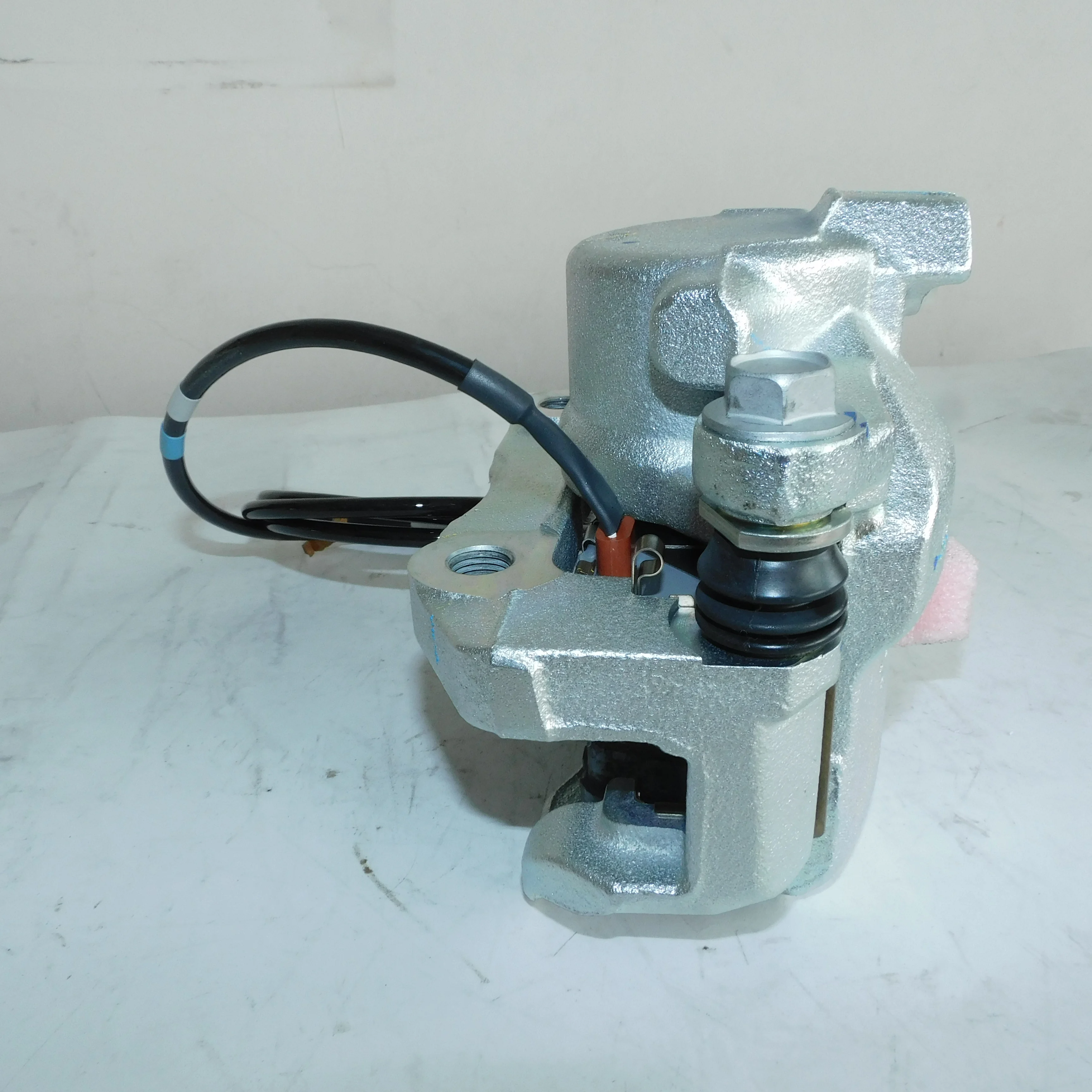 MK529546 Genuine 4M50 Mit disc brakes assy| Alibaba.com 
