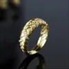 Q935 yellow gold