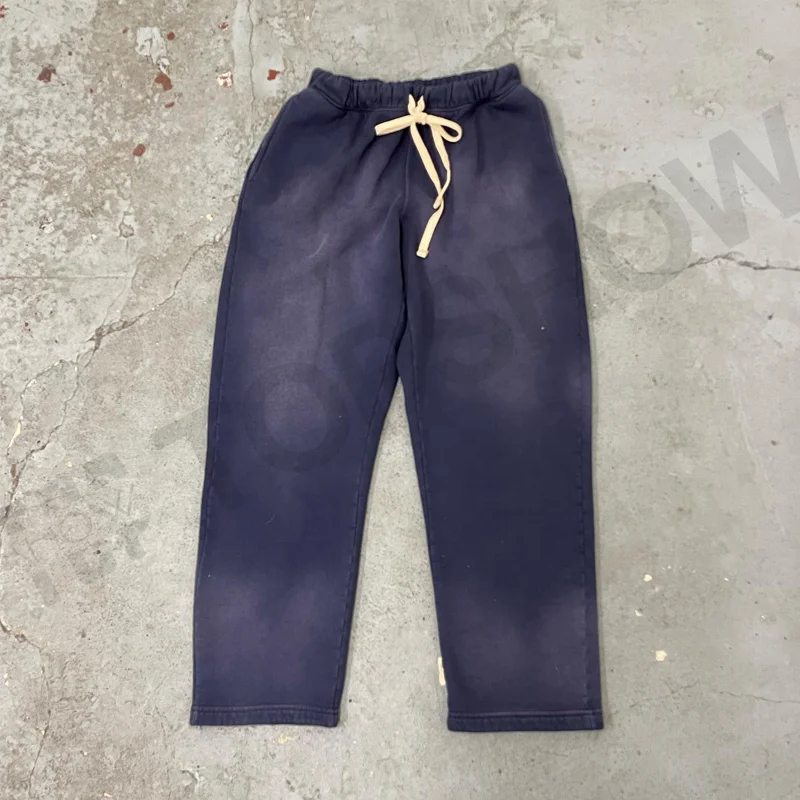 【oan】Snow Vintage Washing SweatPants Chill Vintage Wash Sweatpant - Black Wash | Alo Yoga