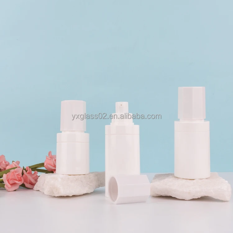 Recyclable plastic cosmetic jars and bottles small plastic pump spray bottle packaging container details