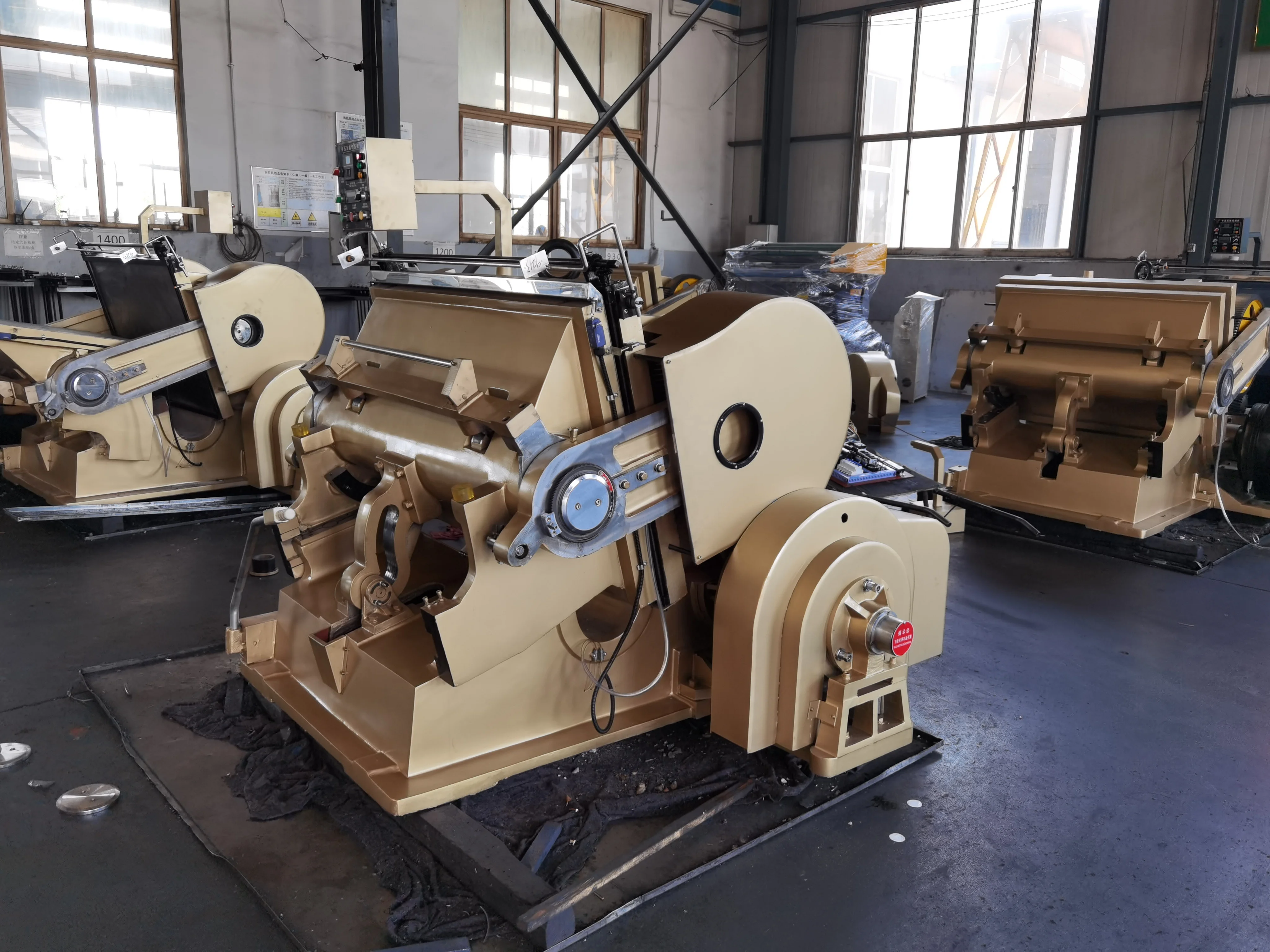 ML-750 Manual Die Cutting Machine Max Effective Cutting Size 750*520 mm Usage Paper/leather/plastic Die Cutting