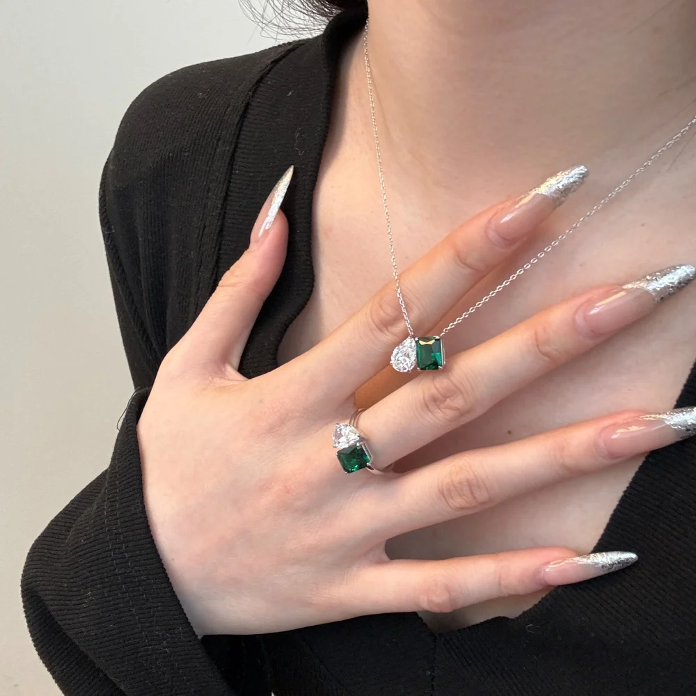 KAKODIY Luxury Emerald and Pink 5A Zircon Daily 925 Sterling Silver Women's Wedding Ring detail 3