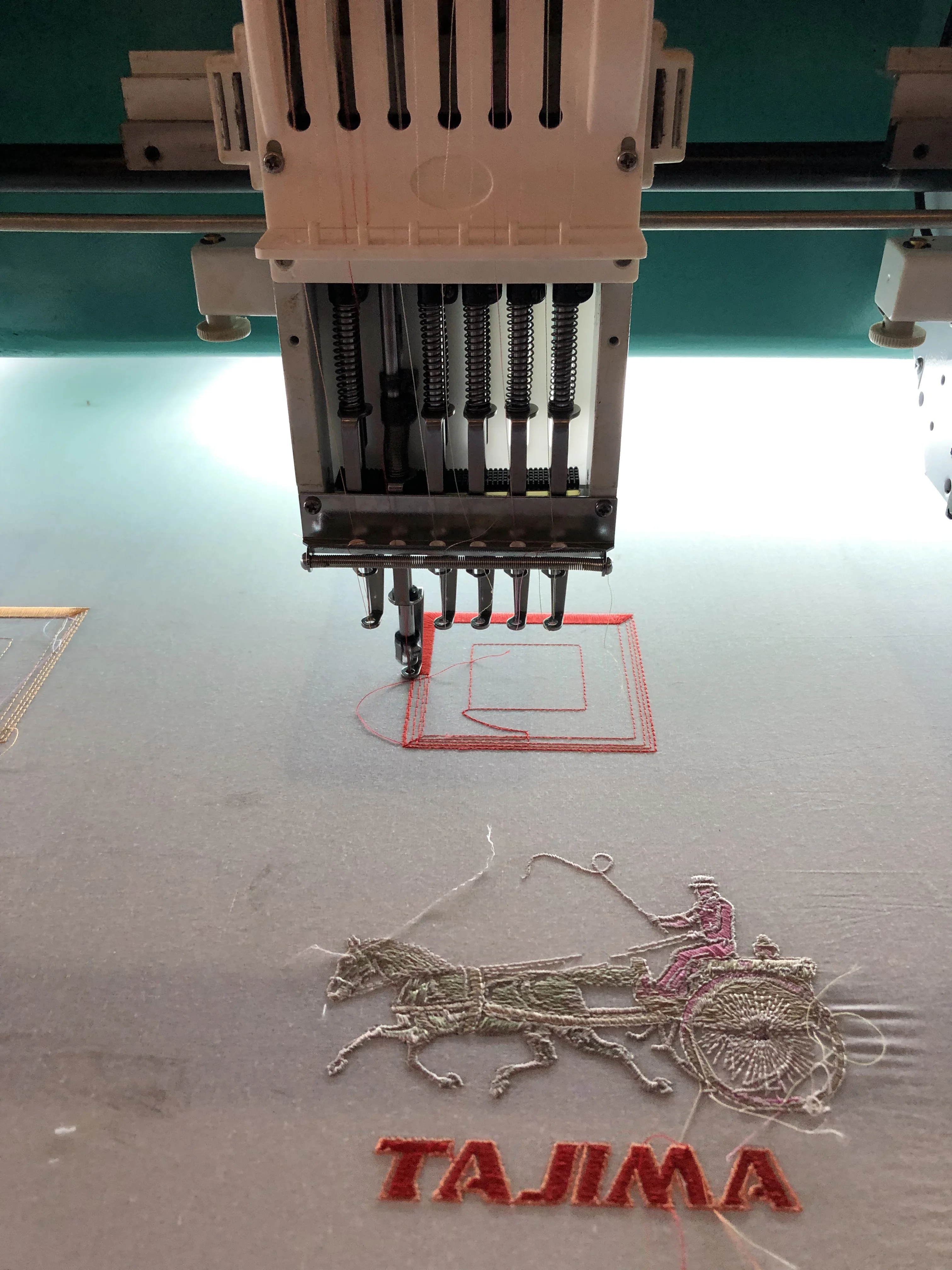 1200RPM High Speed 18 Heads Computerized Tajima Embroidery Machine Price