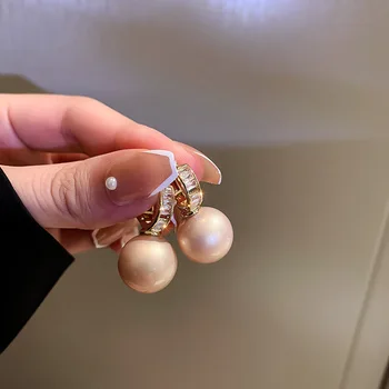 Korean autumn pearl zircon geometric ear buckle female retro simple sweet earrings Hong Kong style high-end earrings