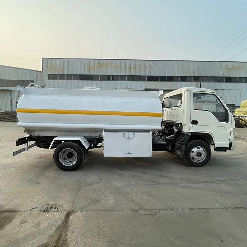 Hot Product Futon 4x2 Used Mini Fuel Tank Truck