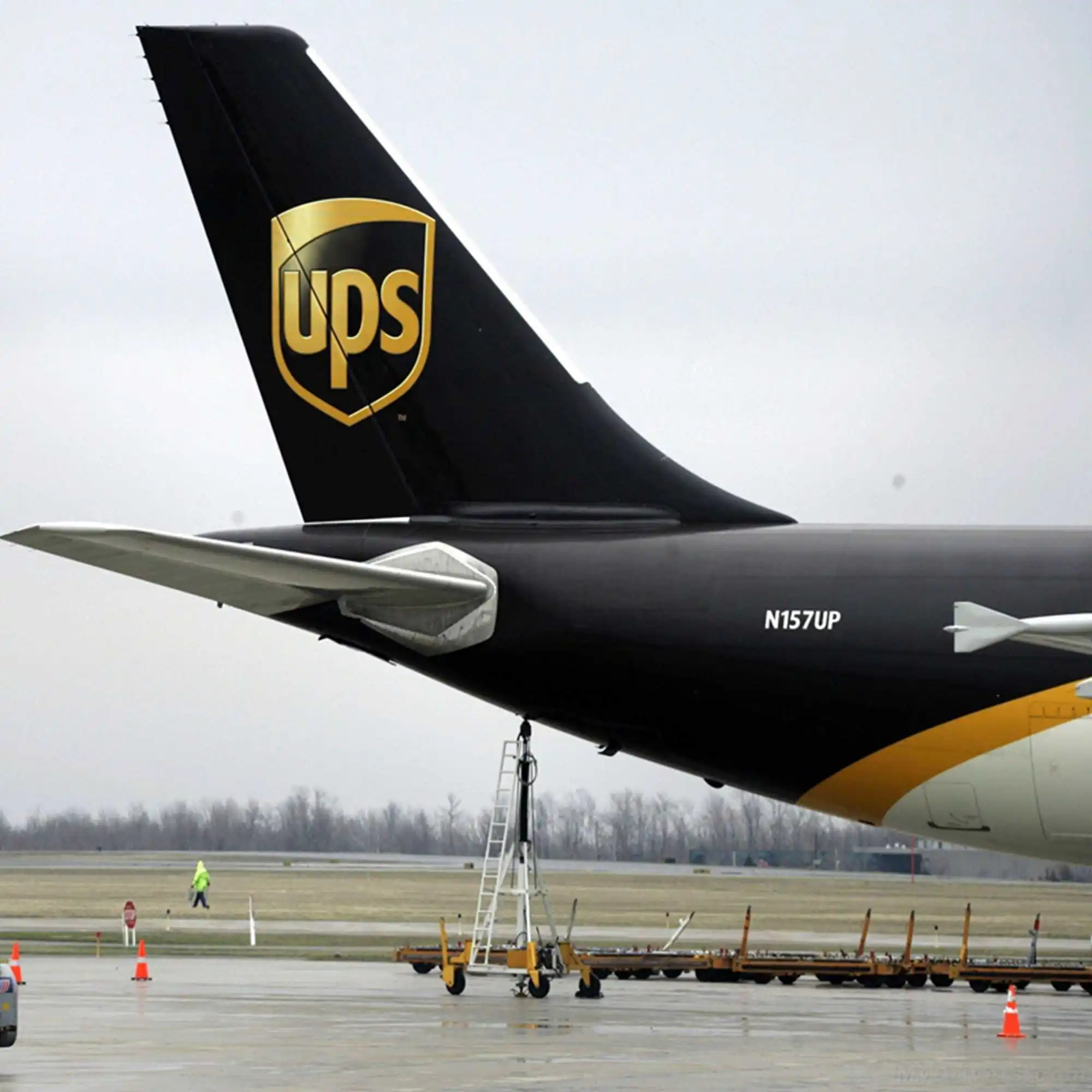 Express Shipment Tracking from China to Italy Spain Fedex Express UPS Express Online Shopping with DHL Express Alibaba Express