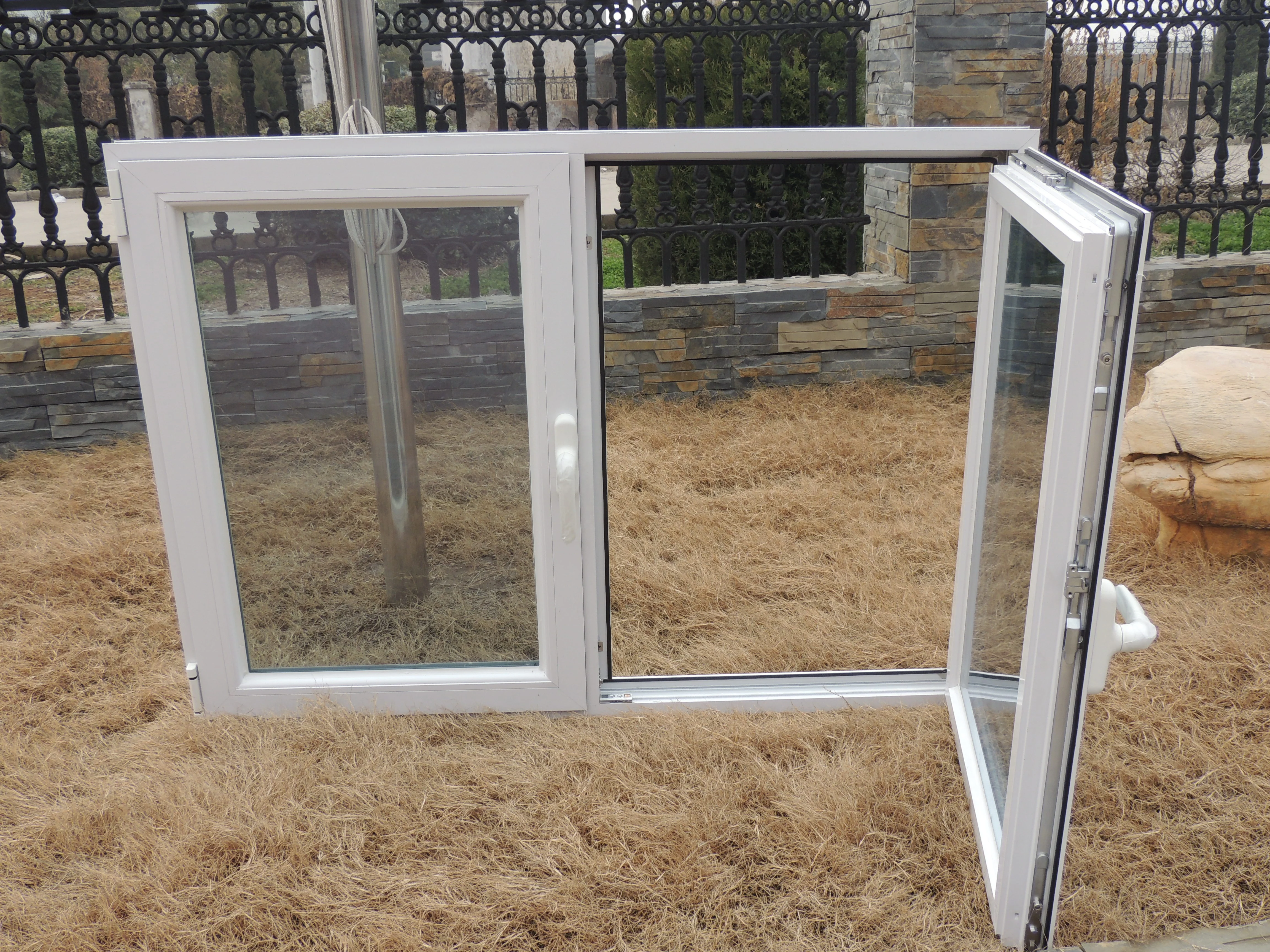 TOP WINDOW Pvc Windows and Doors Sliding Window with Inside Grill