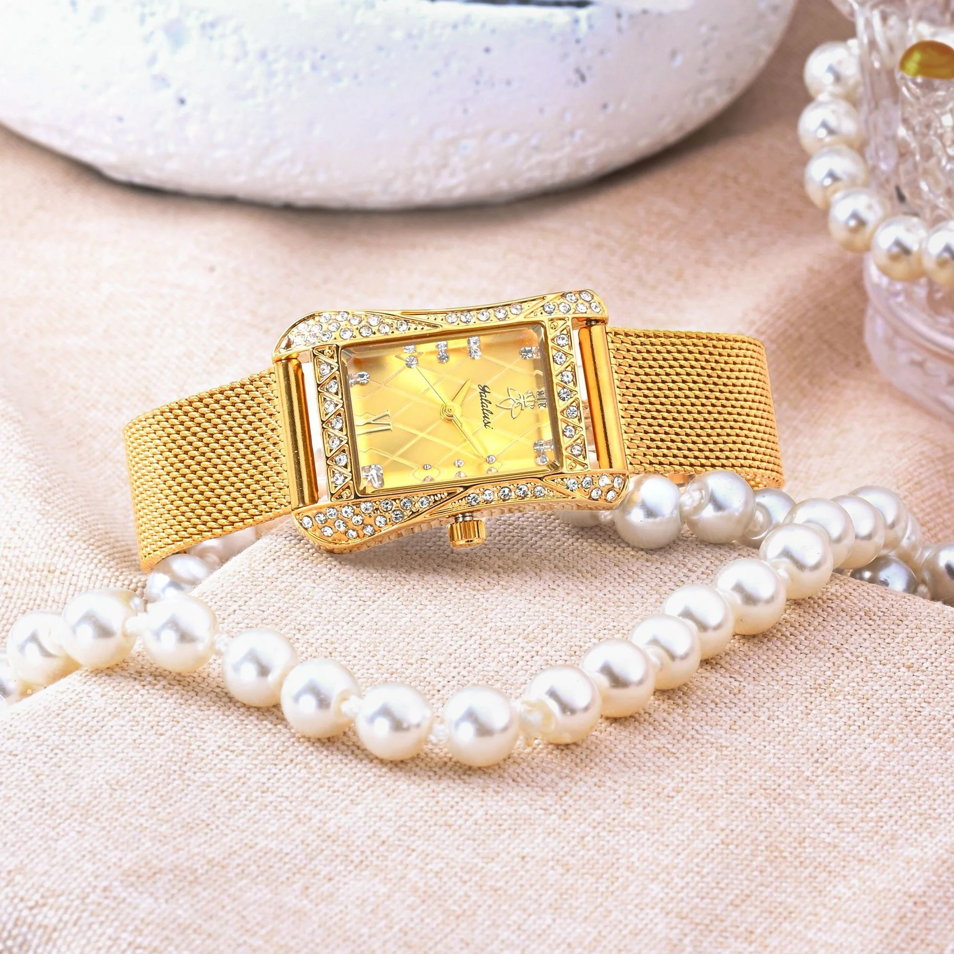 Rectangular Diamond Quartz Women's Watch OM-800070
