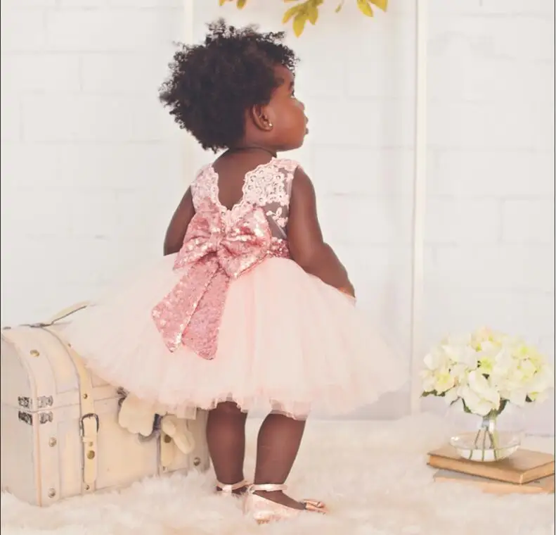 Тюлевое кружевное платье-пачка без рукавов с большим бантом