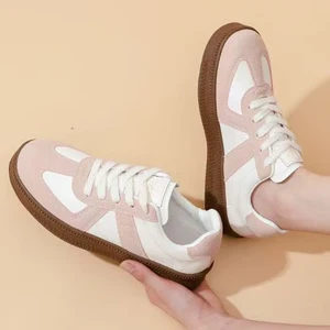 Manufacturer Wholesale OEM & ODM New Style Laced Color-block Leather Women's Running Shoes Versatile Lightweight Casual Sneakers