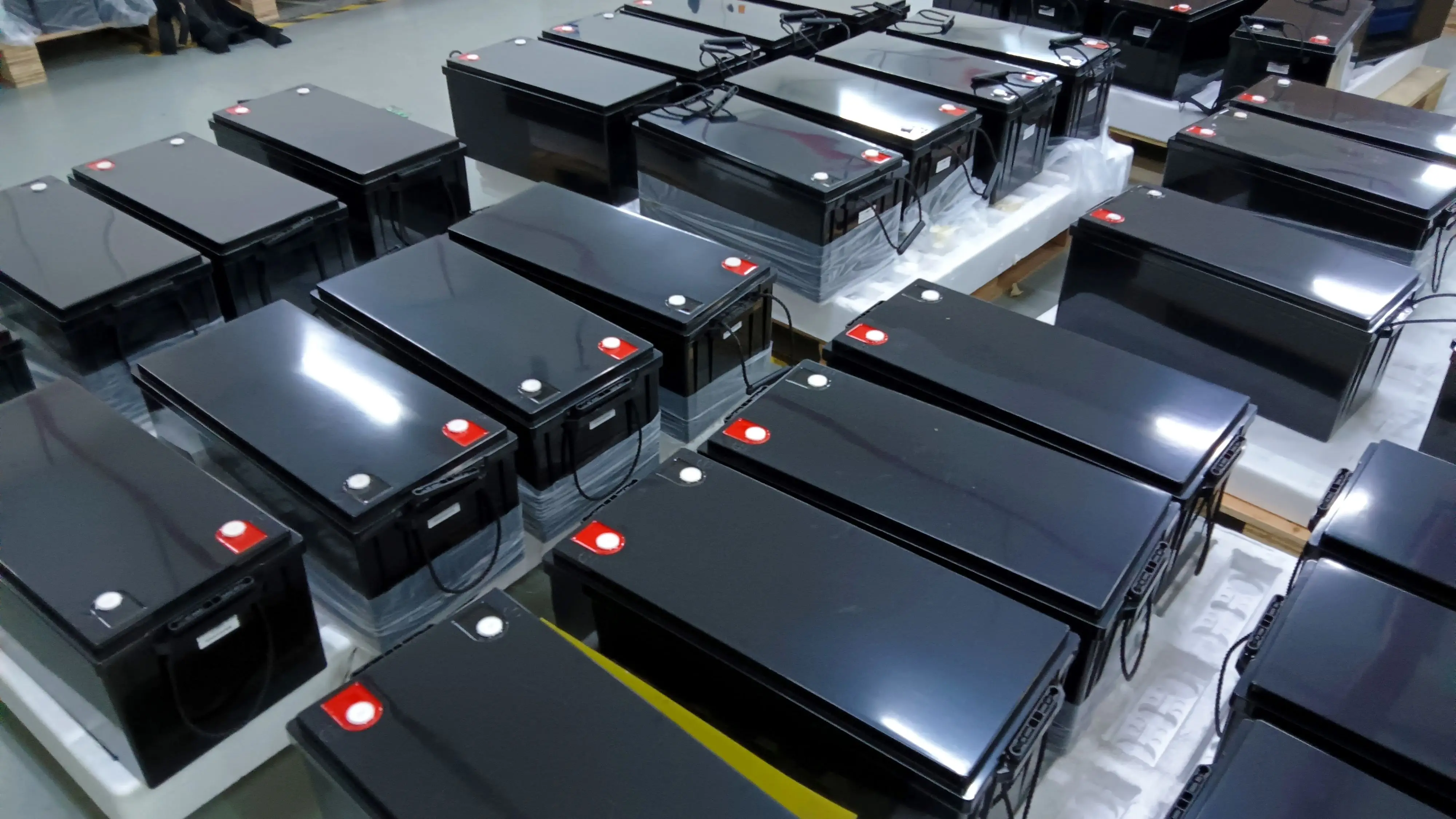 High-Power 24V 25.6V 12AH Lithium Ion Battery Pack Stock Replacement for Lead-Acid with Compatible Interface Power Supply