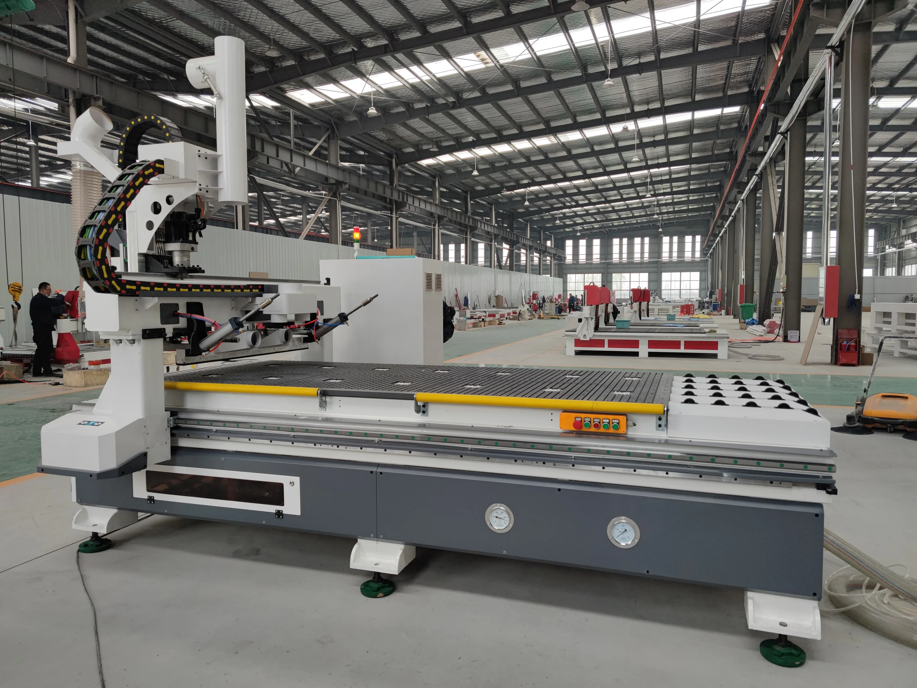 1325 Factory Supply  LNC Control System Cnc Router Atc for Woodworking Furniture Production Line Auto Tool Changing