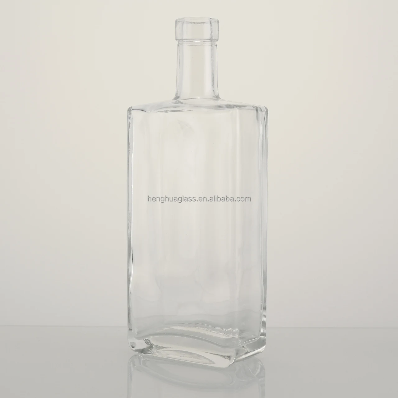 Empty Decal Logo 500ml 50cl 16oz Flat Square Glass Gin Bottle Vodka Liquor Tequila Rum Whiskey Spirits Glass Bottle With Cork