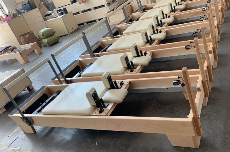 ホワイトメープルウッドエリナピラティスリフォーマー機器価格