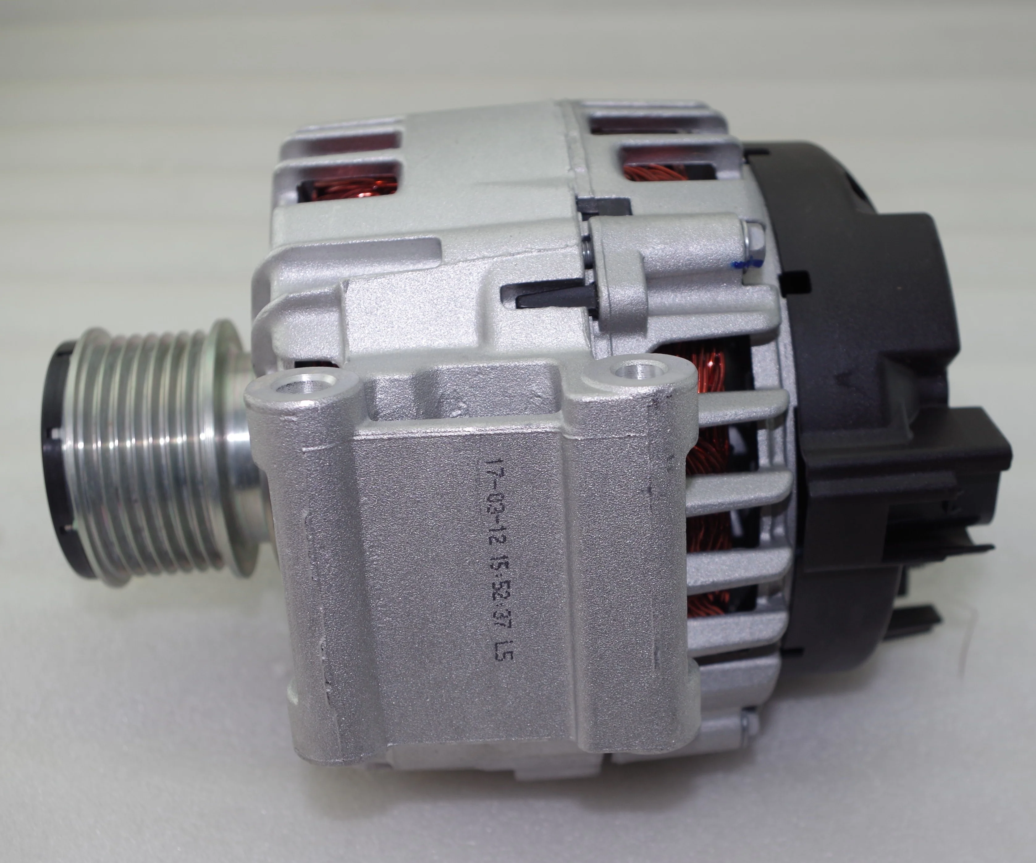 ORIGINAL CAR ALTERNATOR 442209 SVES082463 TG15C163 A2711541802 FOR