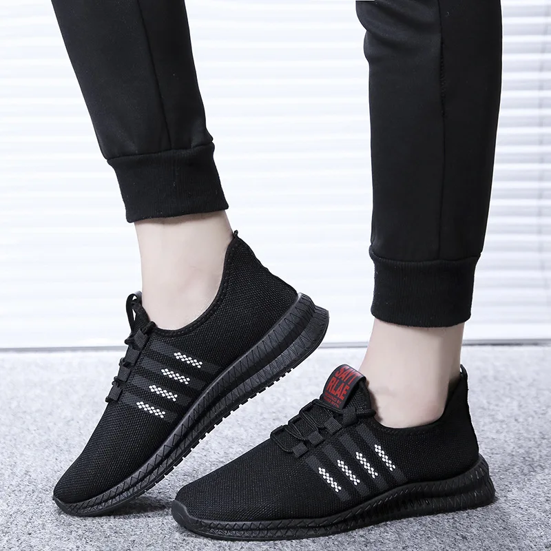 2023 Cheap Breathable Mesh Men Walking Running Tennis Slip on Shoes Fashion Sneakers Casual Shoes Tennis Running Shoes for Men