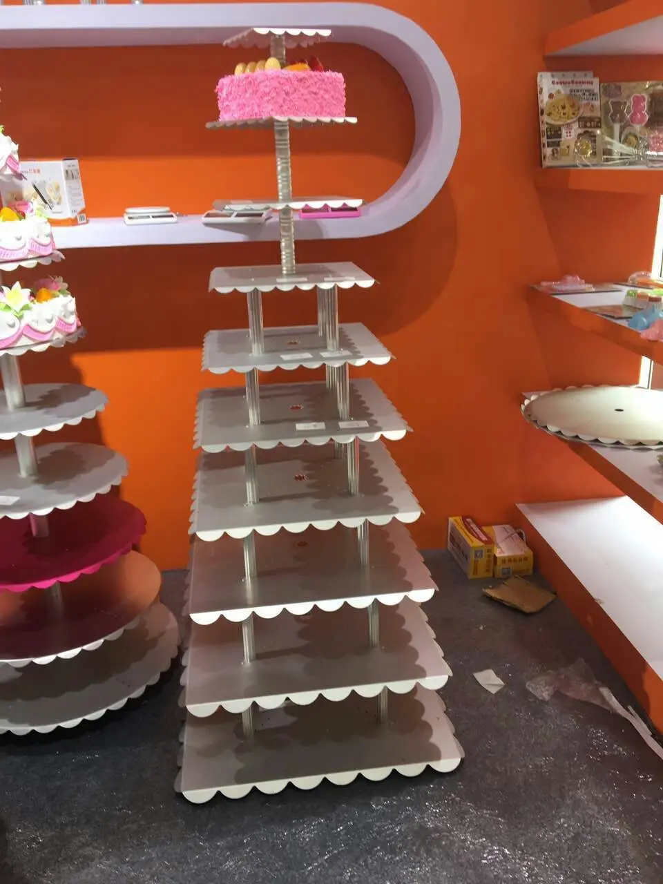 Bkta Support A Gateau Carre En Alliage D Aluminium 4 Colonnes 10 Couches 6 24 Pouces Mariage 1mm D Epaisseur Buy Ensemble Le Stand De Gateau Blanc Stand Pour Le Flottant Gateau Ensemble Complet Le Stand De Gateau