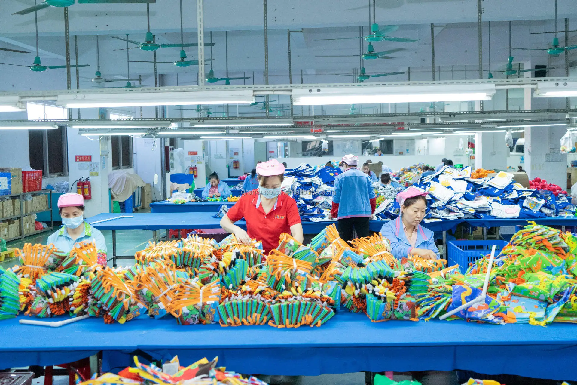 Kids Toys 2023 Girls Animal Rabbit And Fox Plush Toys Soft Pillow For