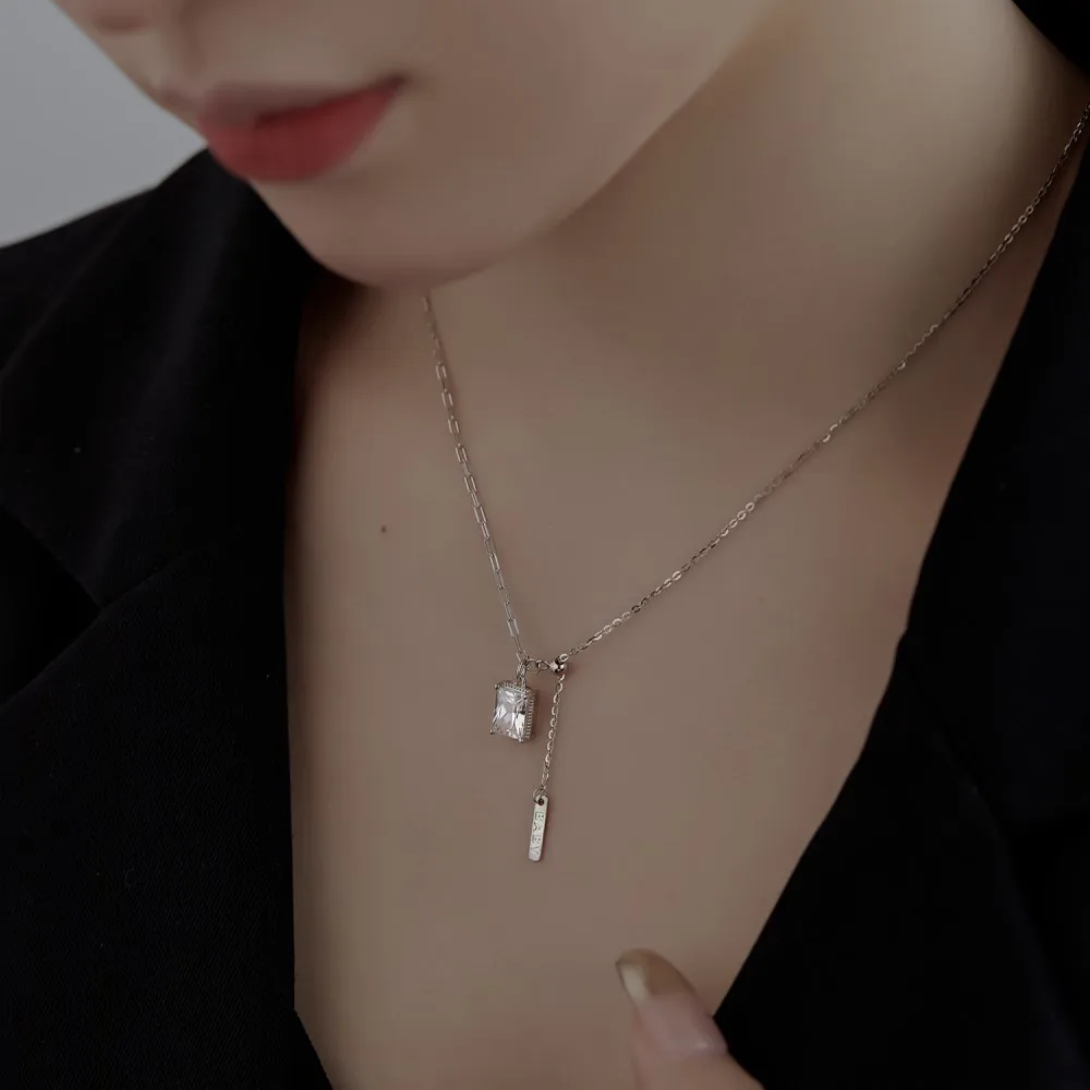 KAKODIY Fine Femmes Baguette Square Cubic Zirconia Pendant Necklace Jewelry for Women detail 2