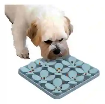 Silicone Snuffle Mat Lick Mat for Dogs Dog Feeding Pad Slow Feeder Sniff Mat with Suction Cup