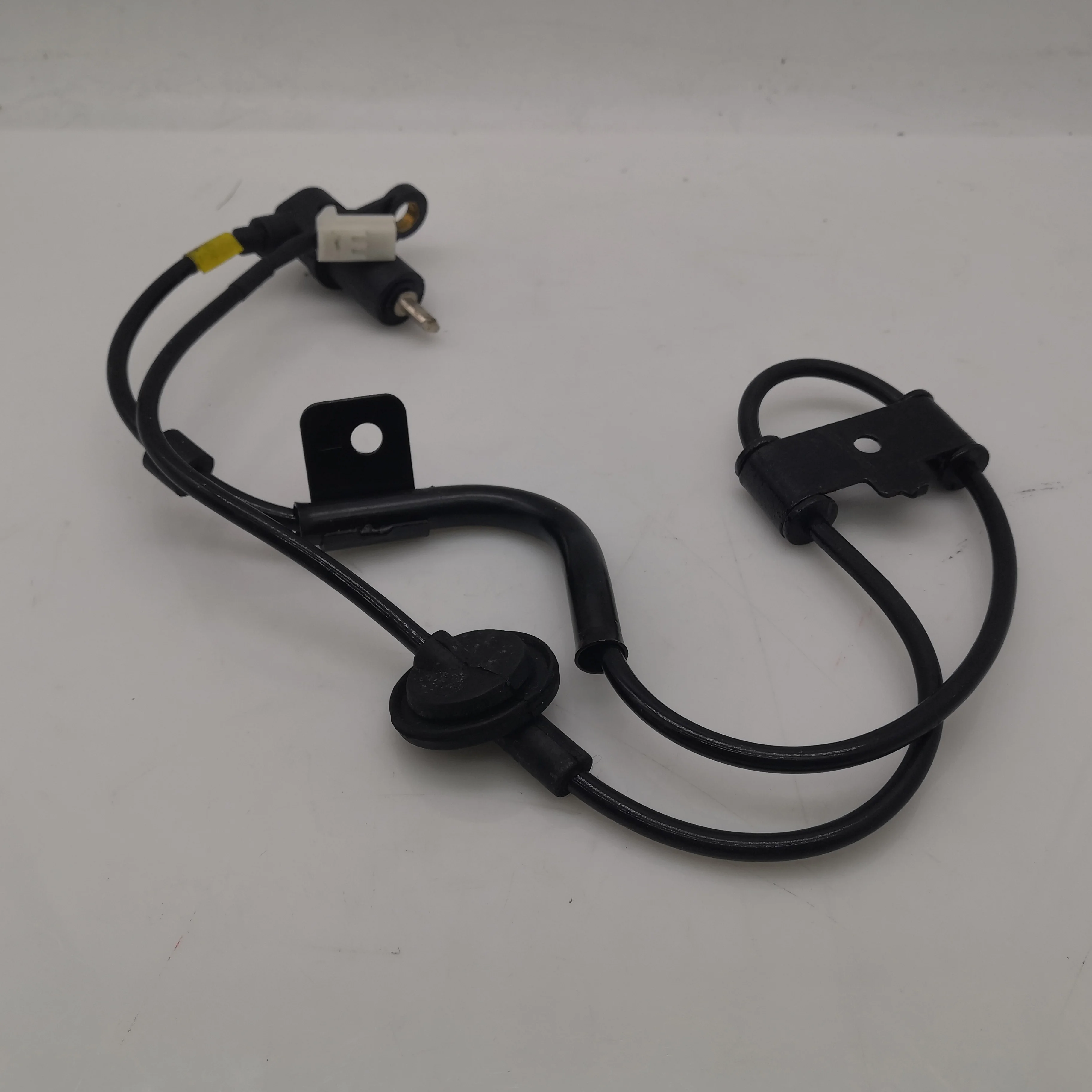 Yur Cheap Wheel Speed Sensor ABS Speed Sensor Rear Left 95680-17000
