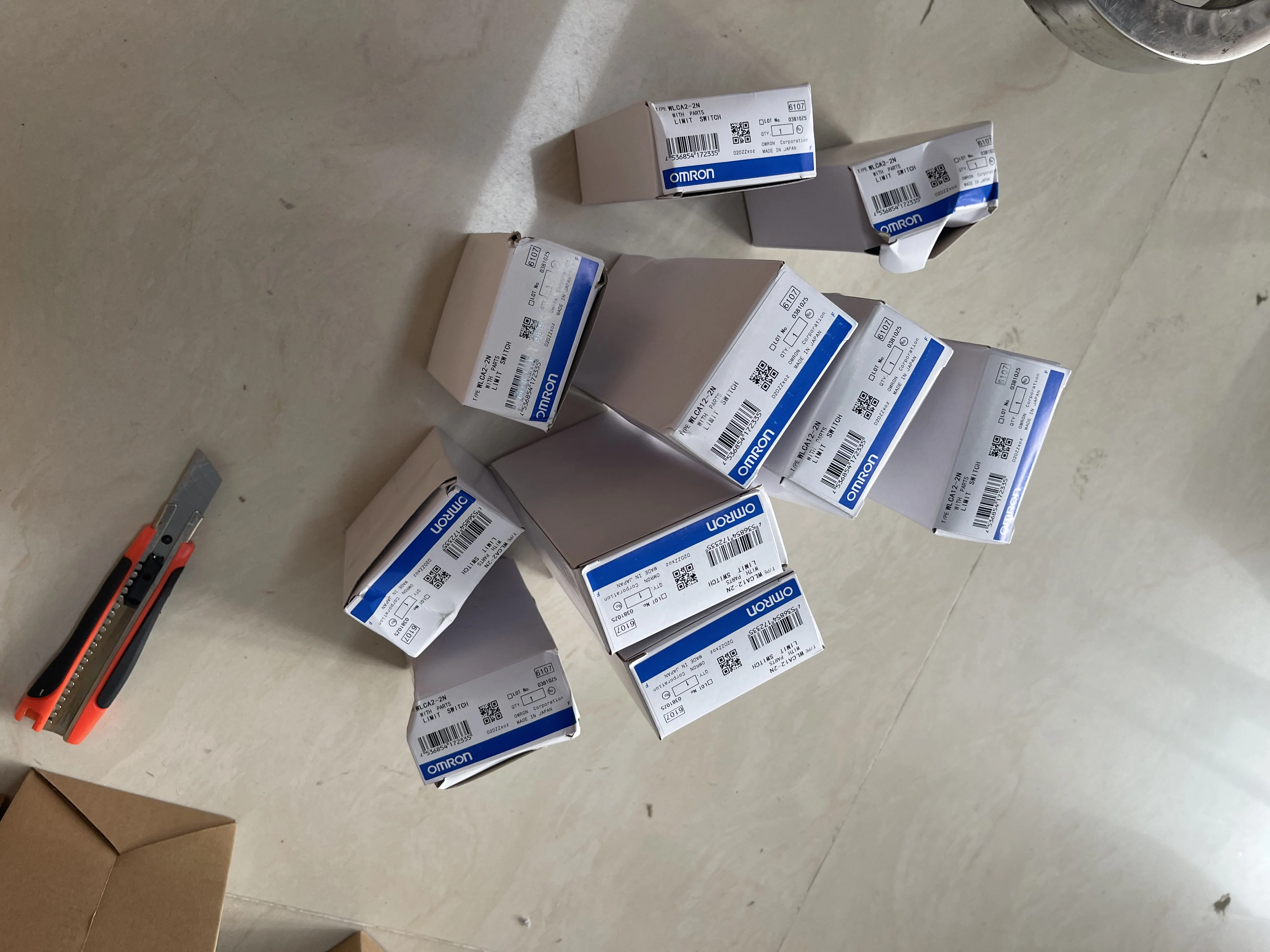 OMRON Limit Switch WLCA2-2N OMRON Limit Switch WLCA2-2N