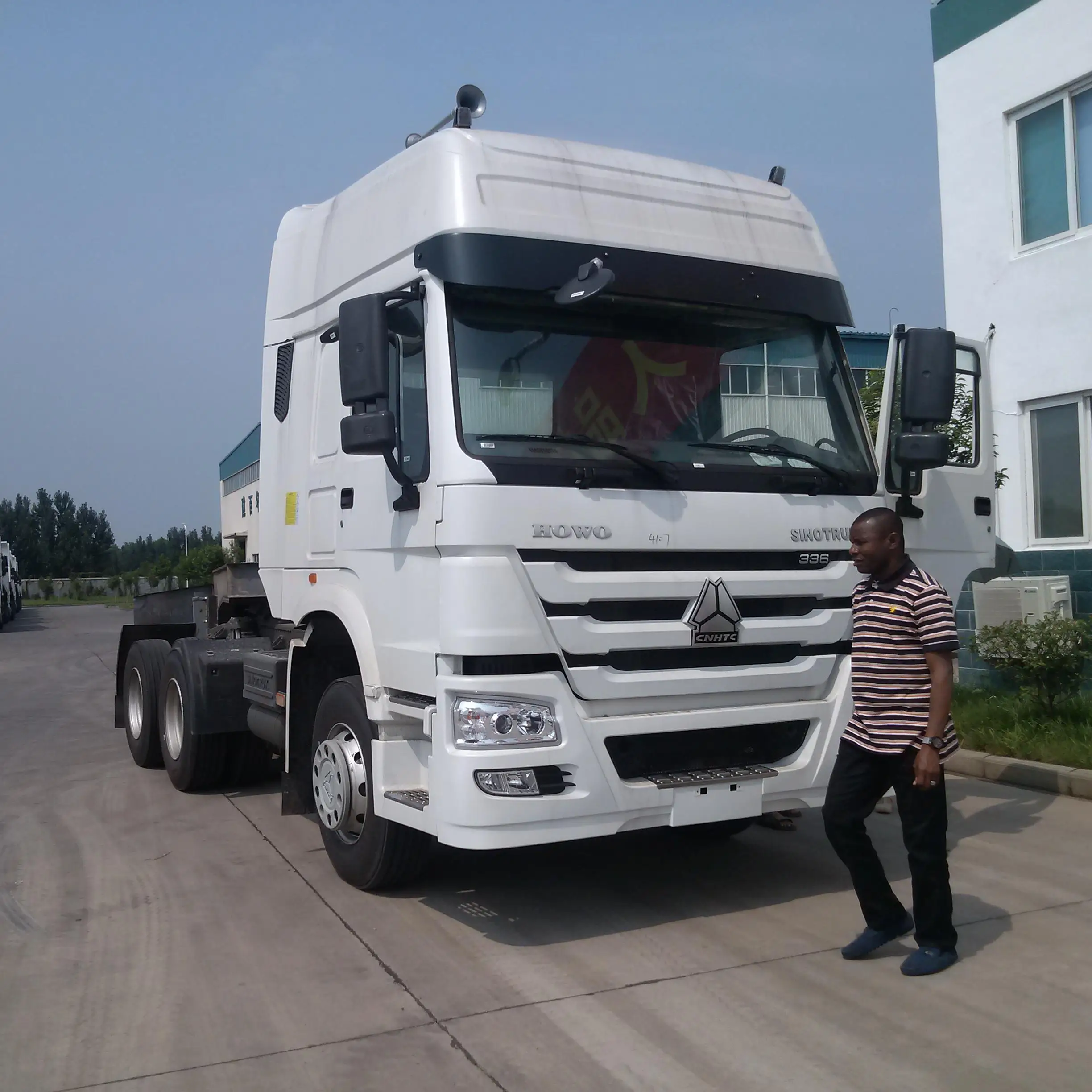 拖车拖拉机销售 sino 卡车迪拜