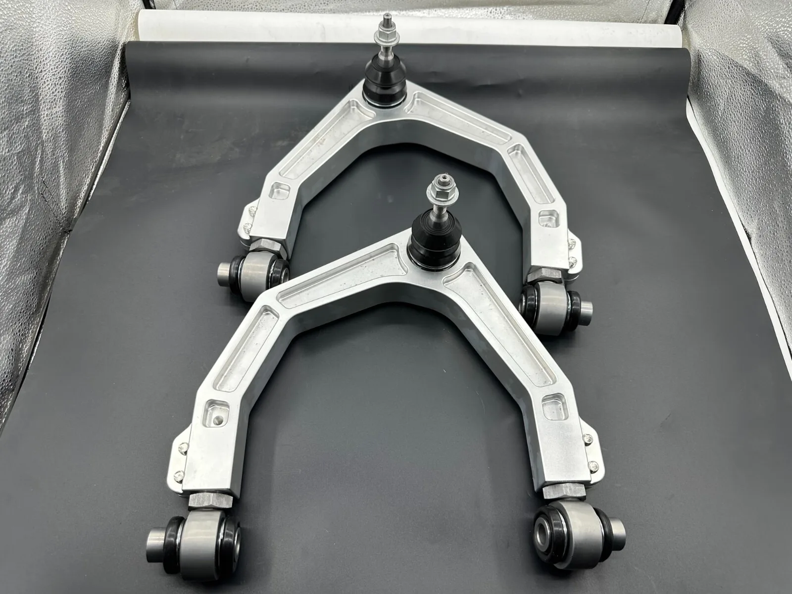 product high quality pair of aluminum adjustable front camber arms for ford f150 raptor 62-3