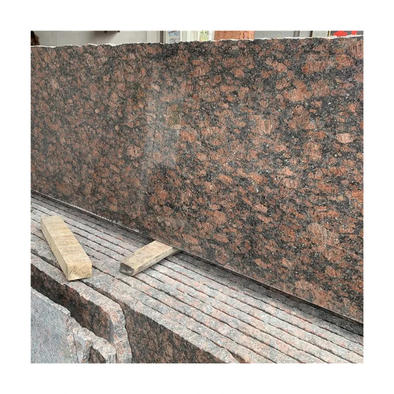 Goedkope rode bruine granietplaten voor gevelbekleding buiten en keukenbladen; bruine granietvloertegels