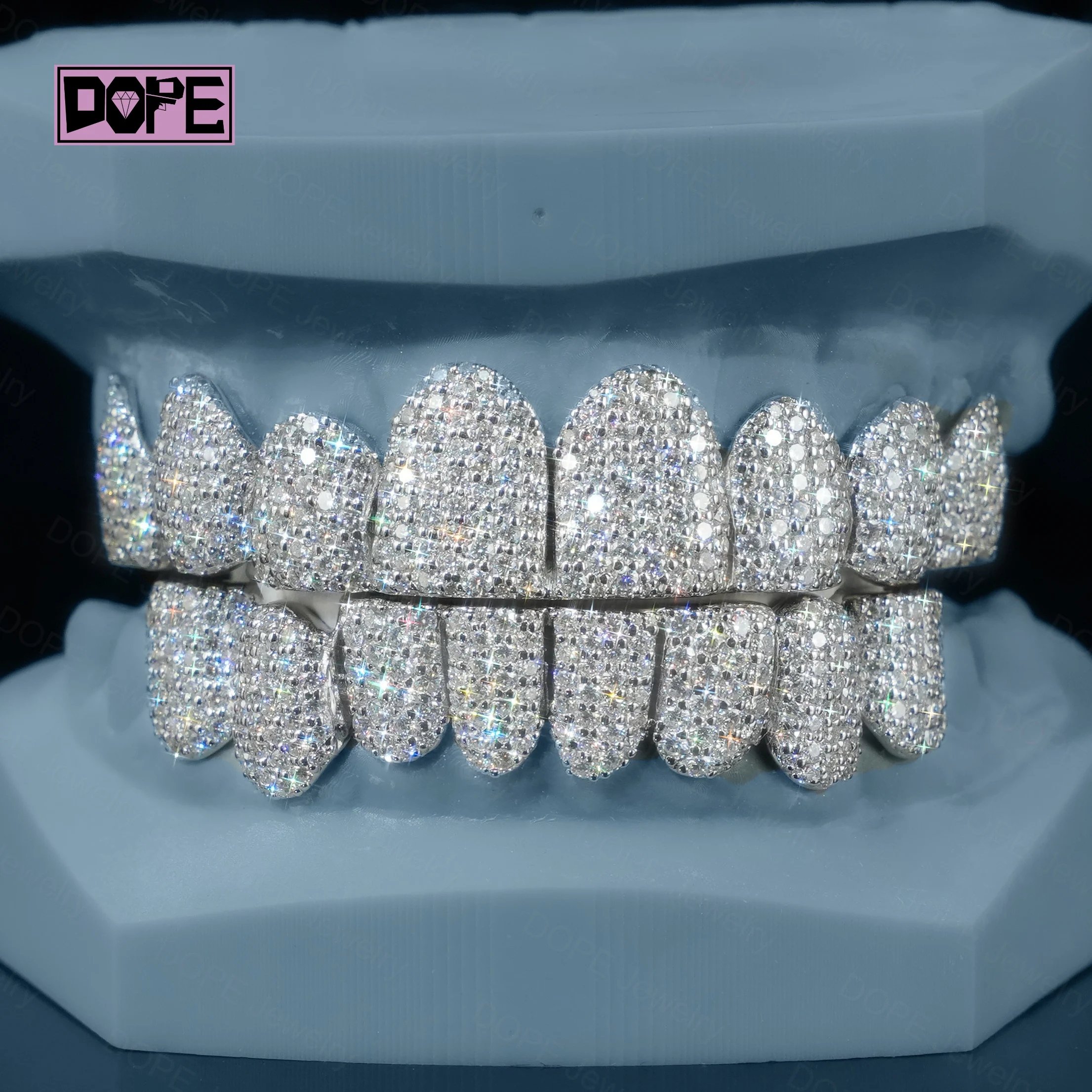 Customized Iced Out Grillz 8 on 8 Men Women Hip Hop Grills 925 Silver Flawless VVS Moissanite Grillz