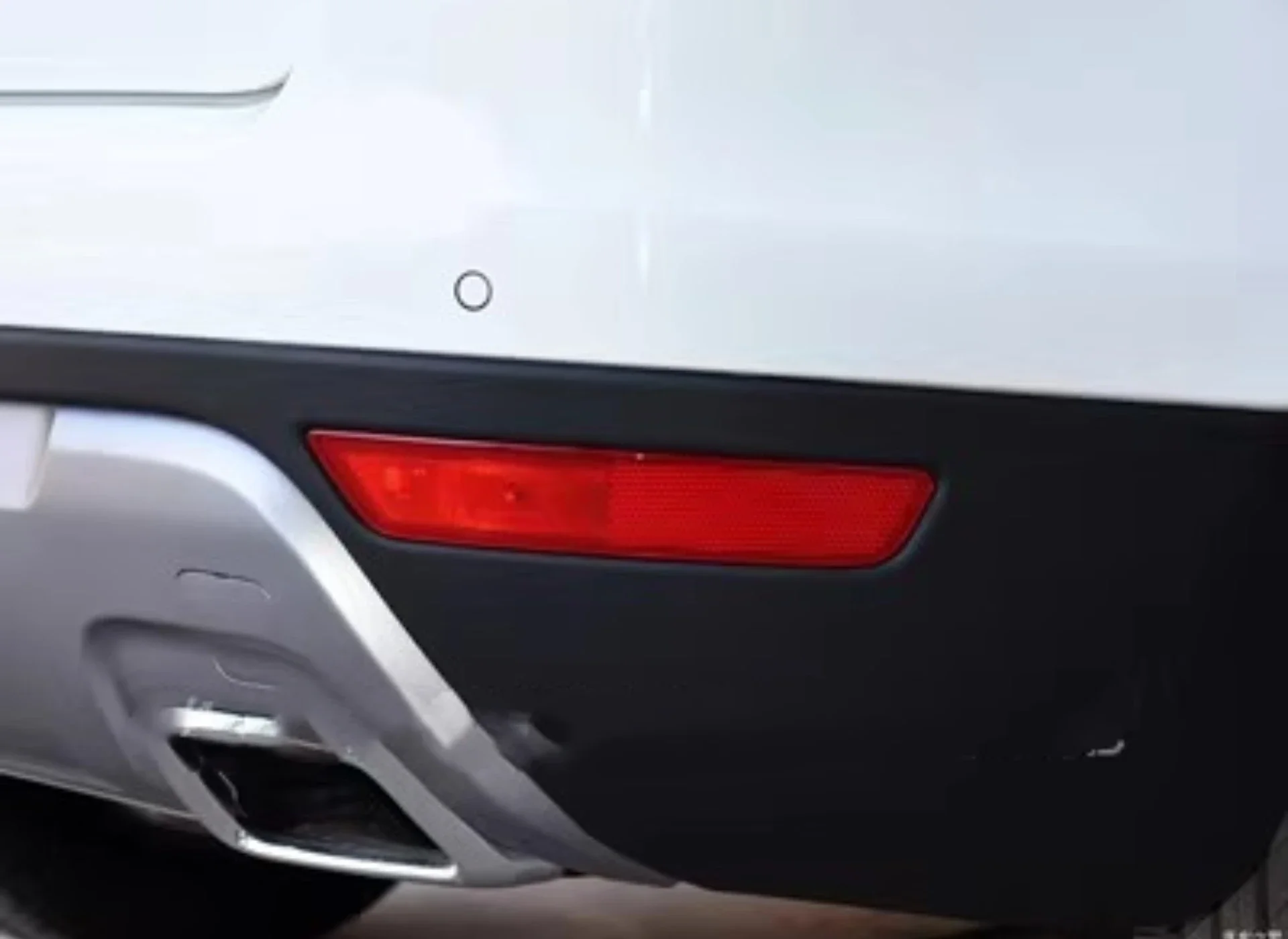 Rear Fog Lamp Assembly For Geely Atlas Suv 16-17 Rear Bumper Light Car ...