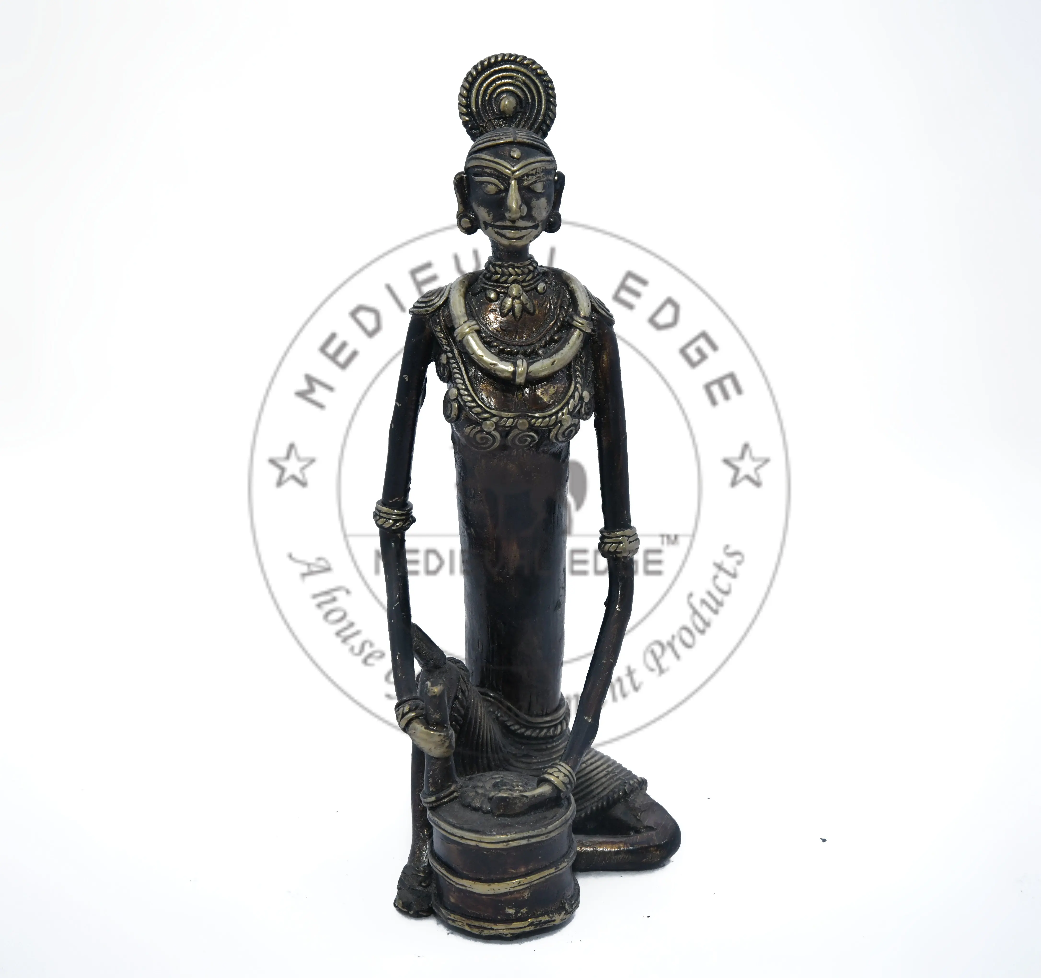 手作りのインドの部族の女性の仕事ミニチュア真鍮の彫刻 Buy Ethnic Arts Antique Indian Traditional Statue Occupational Figurine Product On Alibaba Com