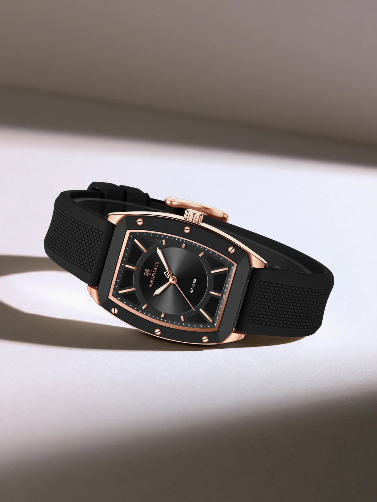 NAVIFORCE 5049 Watch Women Elegant Fashion Quartz Watches Silicone Strap Sports Ladies Watch Big Dial Waterproof Wristwatch