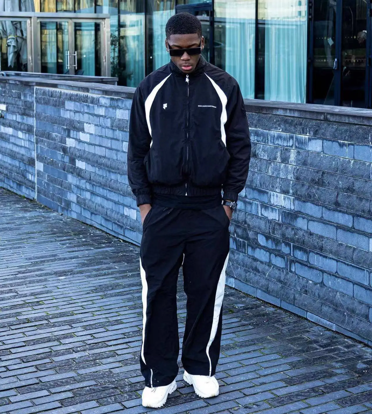 OEM Custom Men Polyester Tracksuits Patchwork Zip up Nylon Jacket and Pants Jogger Gym Sets Tracksuit Unisex Nylon Track Suit gallery 4