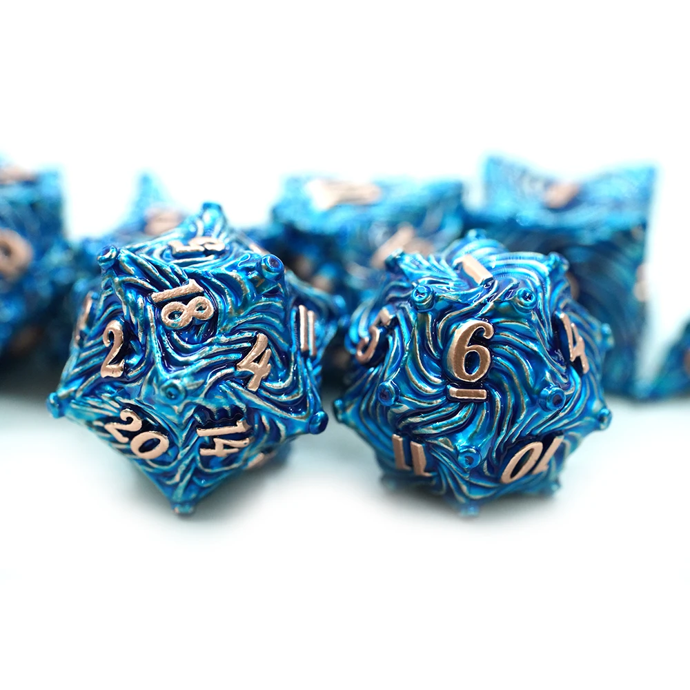 Venta al por mayor de fábrica Set de dados poliédricos de 7 piezas de aleación de zinc para juegos de Dungeons and Dragons