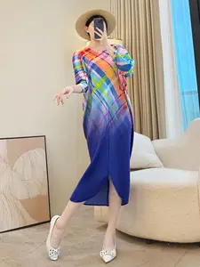 European and American Style Printed Plus-size Dress with Fitted Inner Layer and Pleated Dress