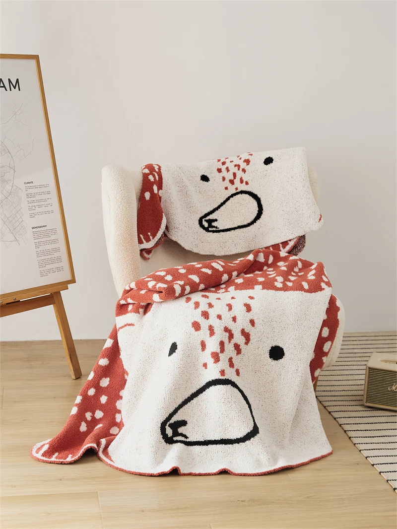 Wholesale Cute Bear Jacquard  100% Polyester Knitted Throw Microfiber Blanket For Home Decoration PPX manufacture