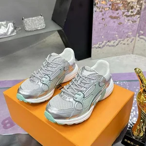 Luxury Sports Shoes with Fashion Design Breathable Light Mesh Upper Comfortable Soft EVA Midsole and Rubber Outsole