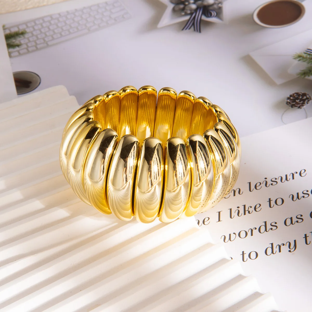 Exaggerated Personality Fashionable Plating Alloy Spiral Pattern Wide Bracelet for Adult Girl Trendy Wristband