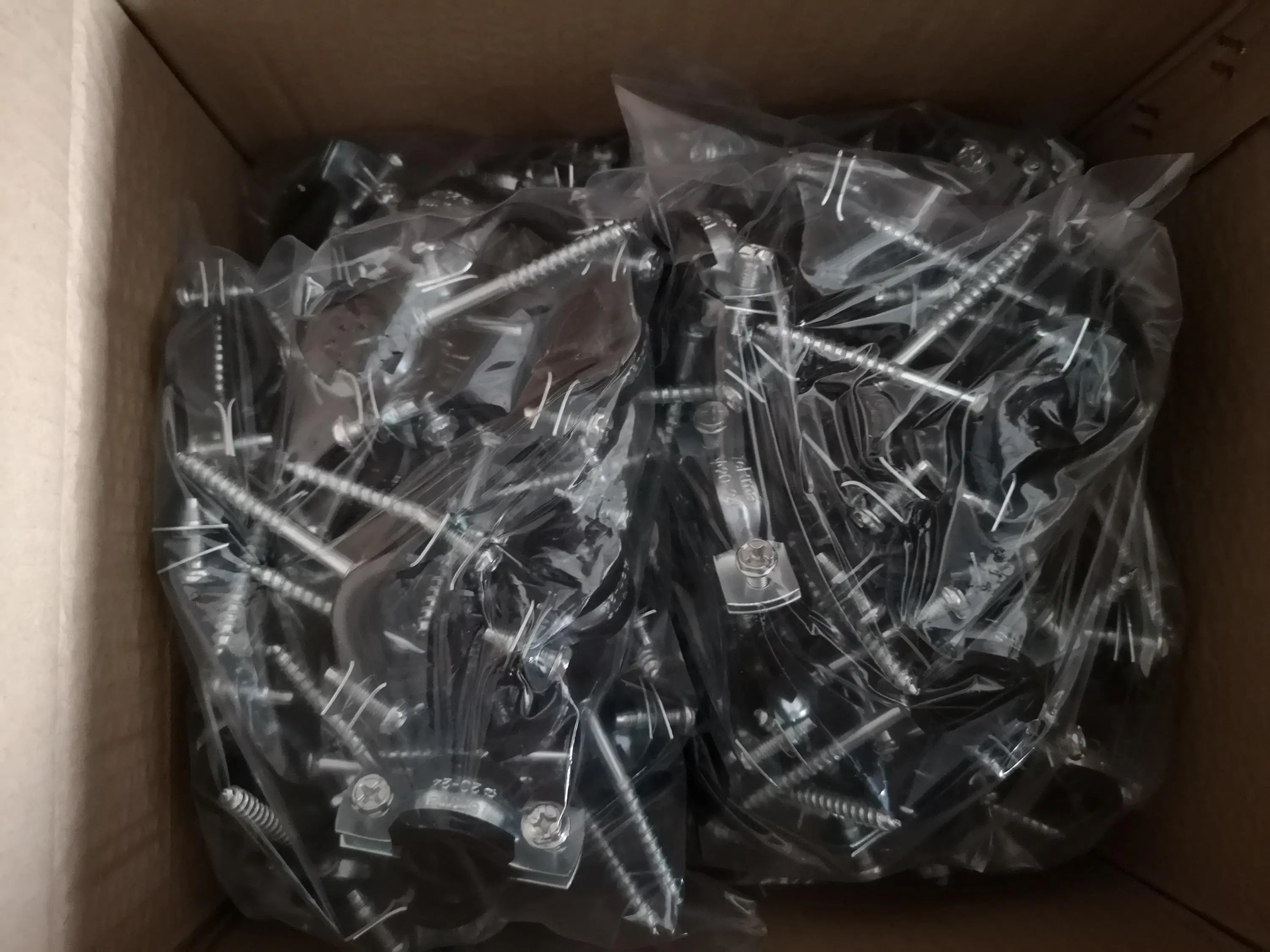 Pipe Clamps with Rubber and with Nail M6X70