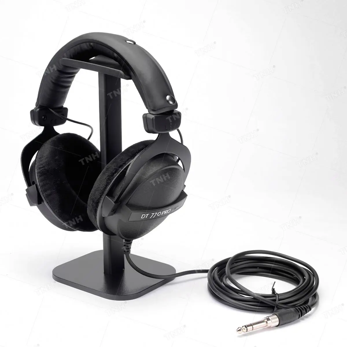 DT 770 PRO Headphones - Versatile and Durable Audio Solutions