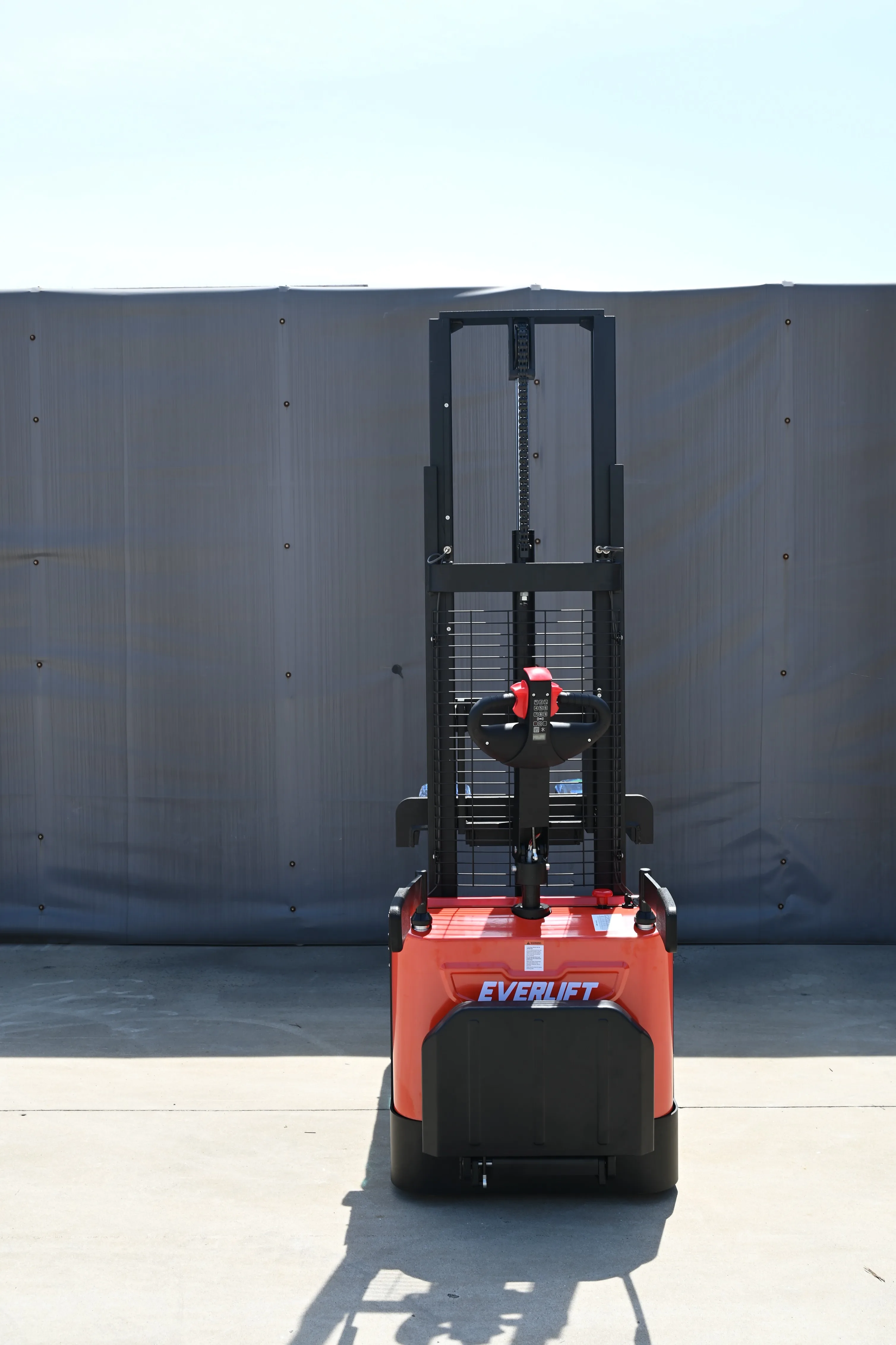 Everlift Forklift Electric Walkie Pallet Stacker 1600kg 2000kg Straddle ...