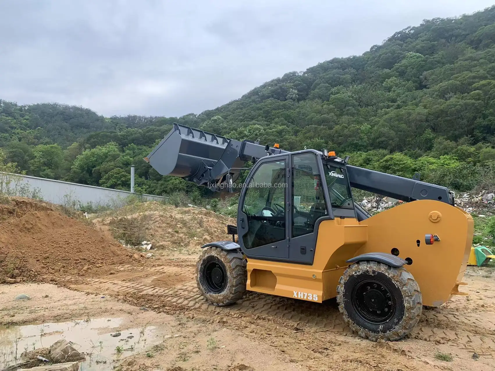 Xinghao 4x4 Wheels Telescopic Forklift Rough Terrain Telescopic ...