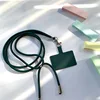 Verde oscuro (tarjeta + cadena)