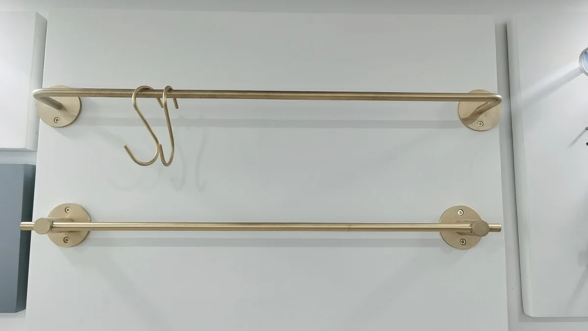 Adjustable Holes Space Acrylic Drawer Pull Handles Knobs Clear Silver