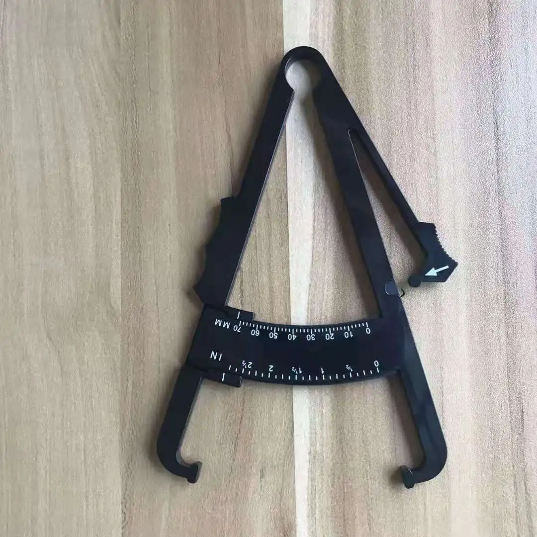 Sebum forceps 2.jpg